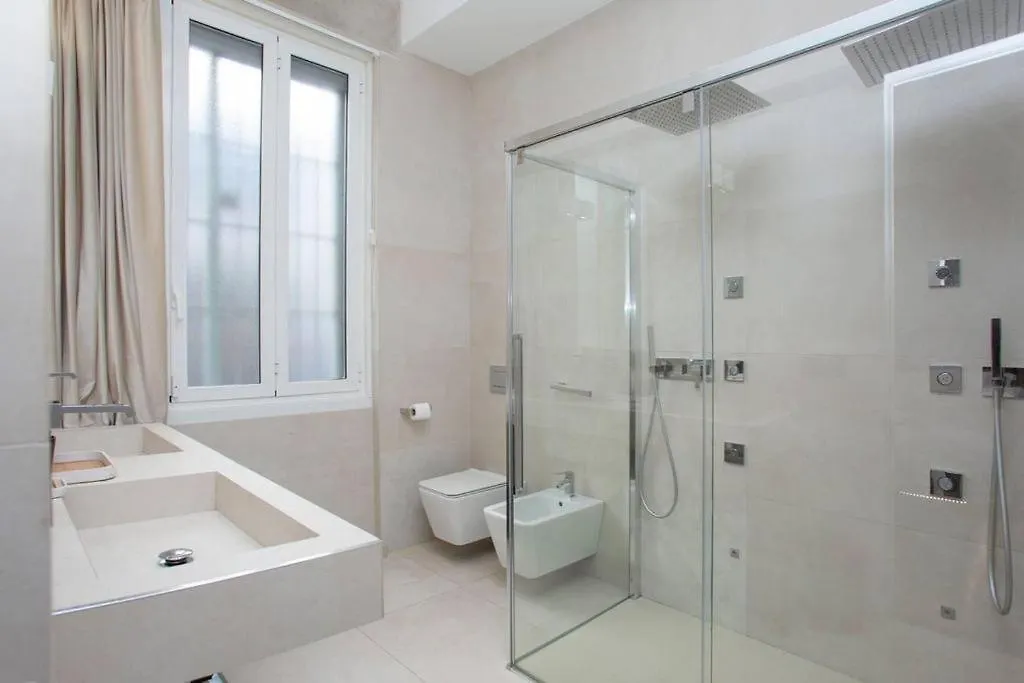 Home - Piazza Navona Rome Apartment